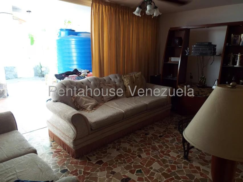 Casa (Multipes Niveles) en Venta en Montalban I, Distrito Metropolitano - 18