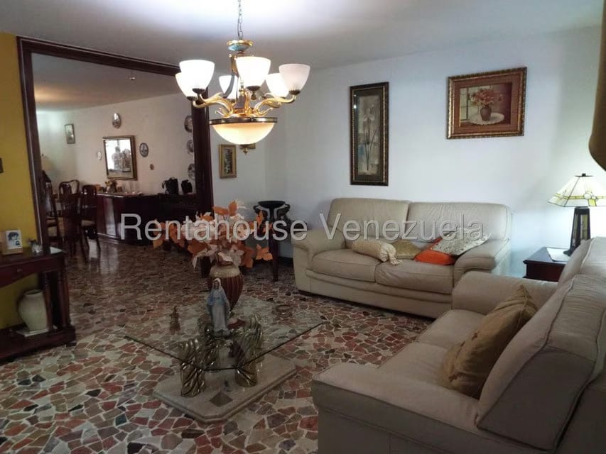 Casa (Multipes Niveles) en Venta en Montalban I, Distrito Metropolitano - 3