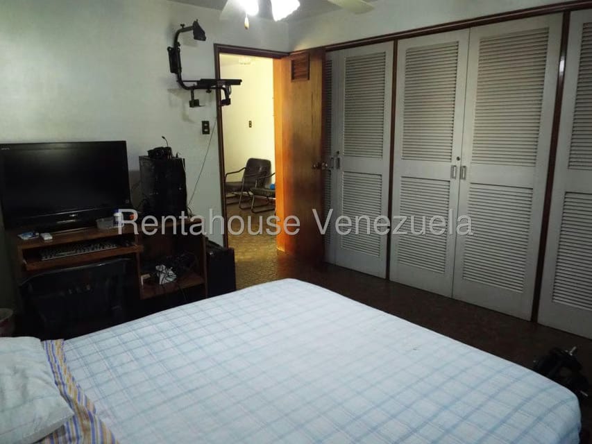 Casa (Multipes Niveles) en Venta en Montalban I, Distrito Metropolitano - 24