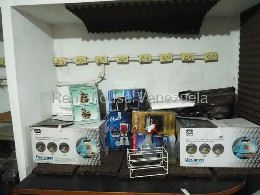 Casa (Multipes Niveles) en Venta en Montalban I, Distrito Metropolitano - 37