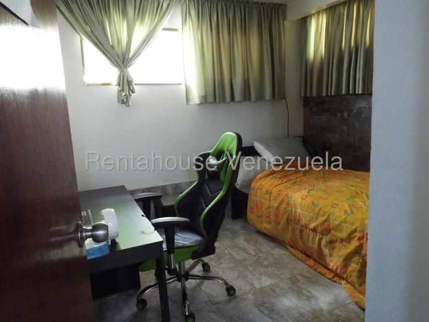 Casa (Multipes Niveles) en Venta en Montalban I, Distrito Metropolitano - 41