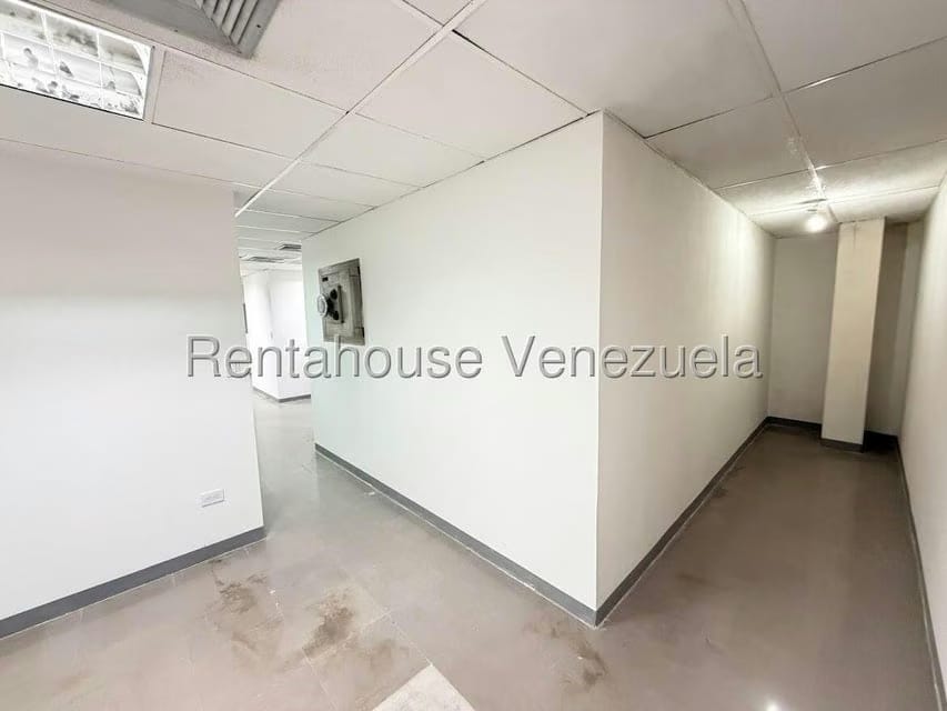 Comercial (Local Comercial) en Alquiler en Centro, Lara - 12