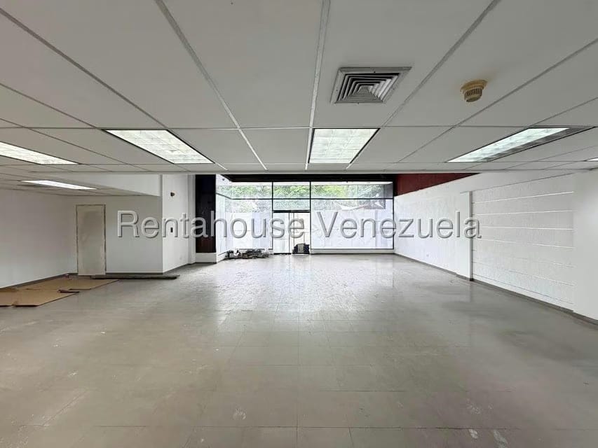 Comercial (Local Comercial) en Alquiler en Centro, Lara - 3
