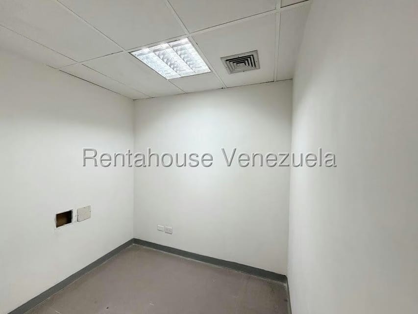 Comercial (Local Comercial) en Alquiler en Centro, Lara - 7
