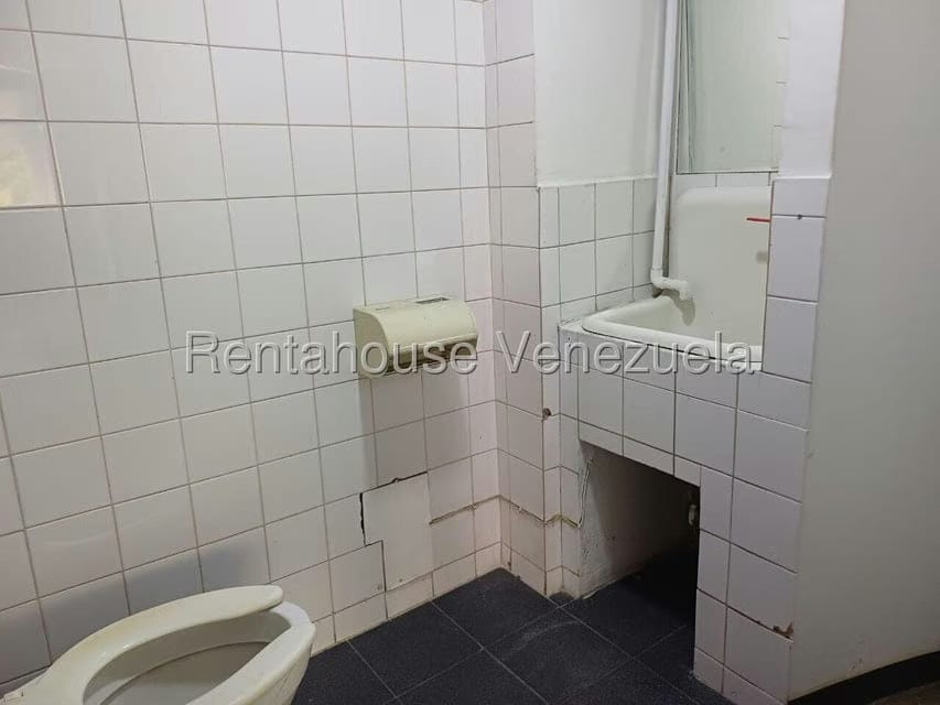 Comercial (Local Comercial) en Alquiler en Las Mercedes, Distrito Metropolitano - 14