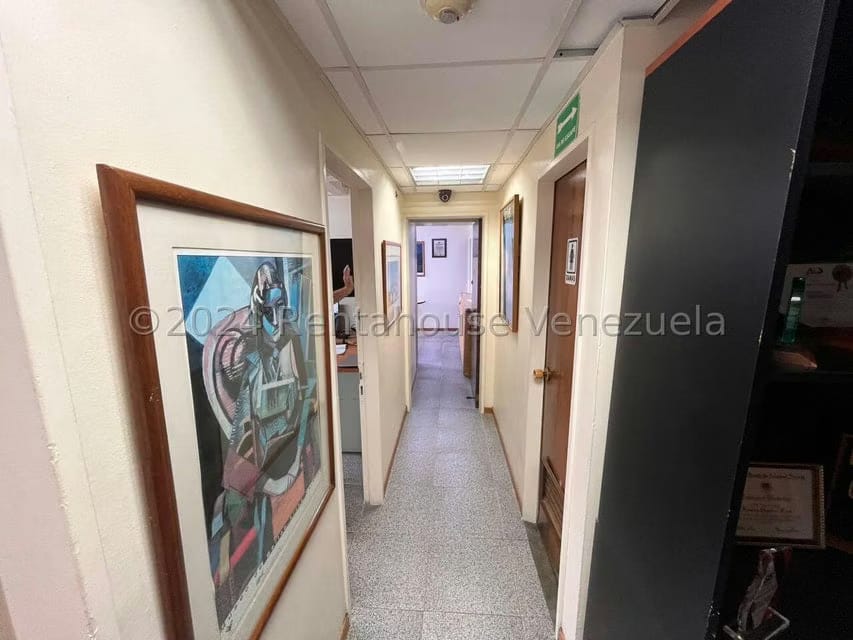 Comercial (Oficina) en Venta en Los Chaguaramos, Distrito Metropolitano - 18
