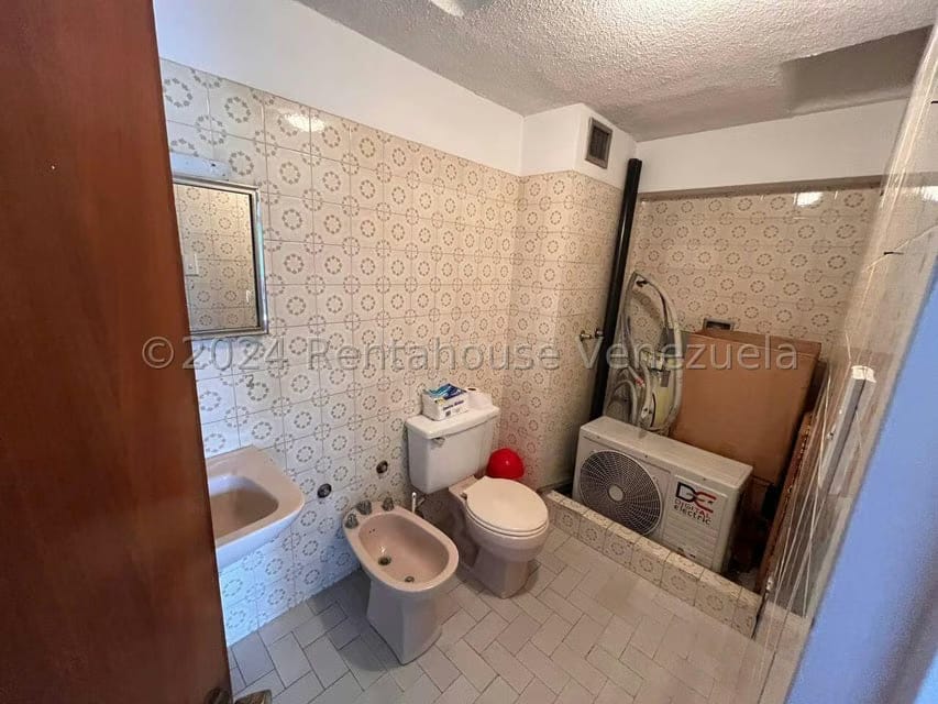 Comercial (Oficina) en Venta en Los Chaguaramos, Distrito Metropolitano - 20