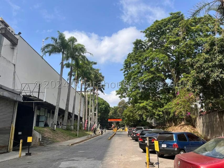 Comercial (Oficina) en Venta en Los Chaguaramos, Distrito Metropolitano - 28