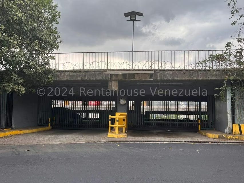 Comercial (Oficina) en Venta en Los Chaguaramos, Distrito Metropolitano - 30