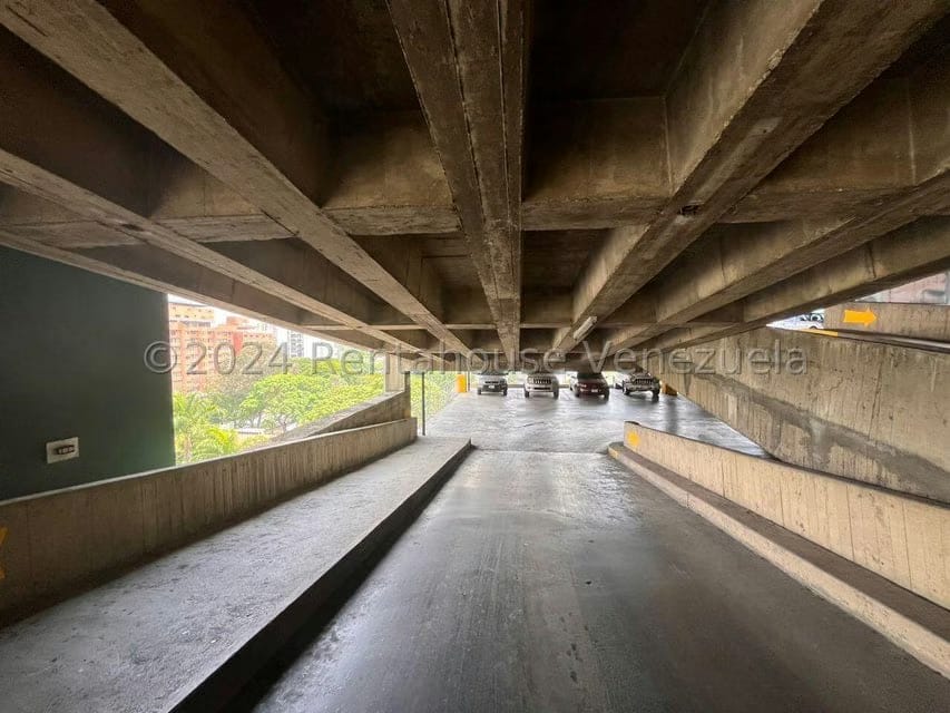 Comercial (Oficina) en Venta en Los Chaguaramos, Distrito Metropolitano - 37