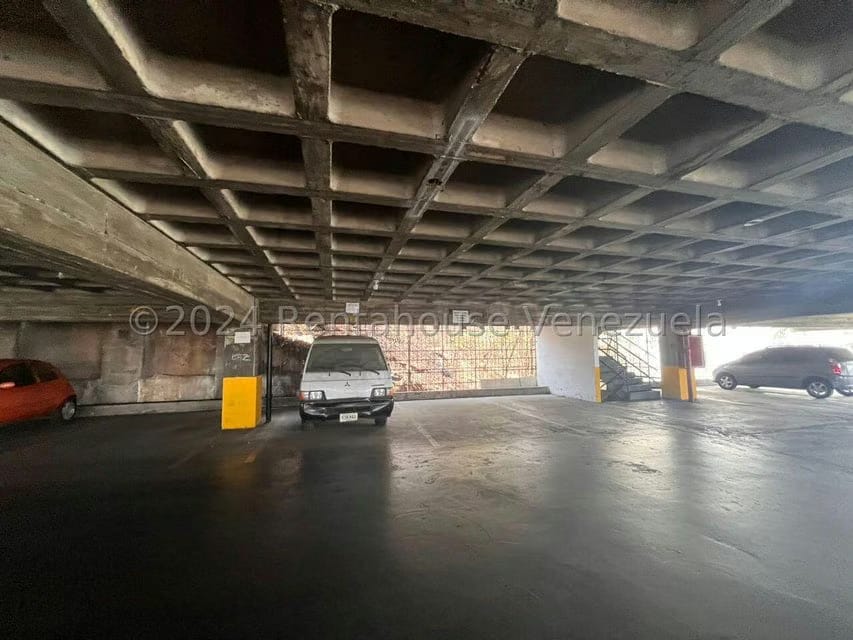Comercial (Oficina) en Venta en Los Chaguaramos, Distrito Metropolitano - 38
