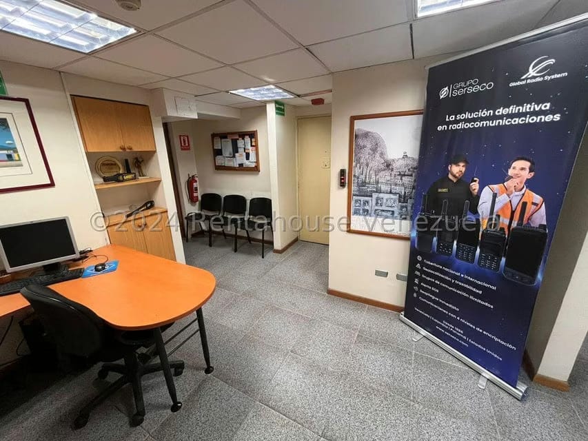 Comercial (Oficina) en Venta en Los Chaguaramos, Distrito Metropolitano - 8