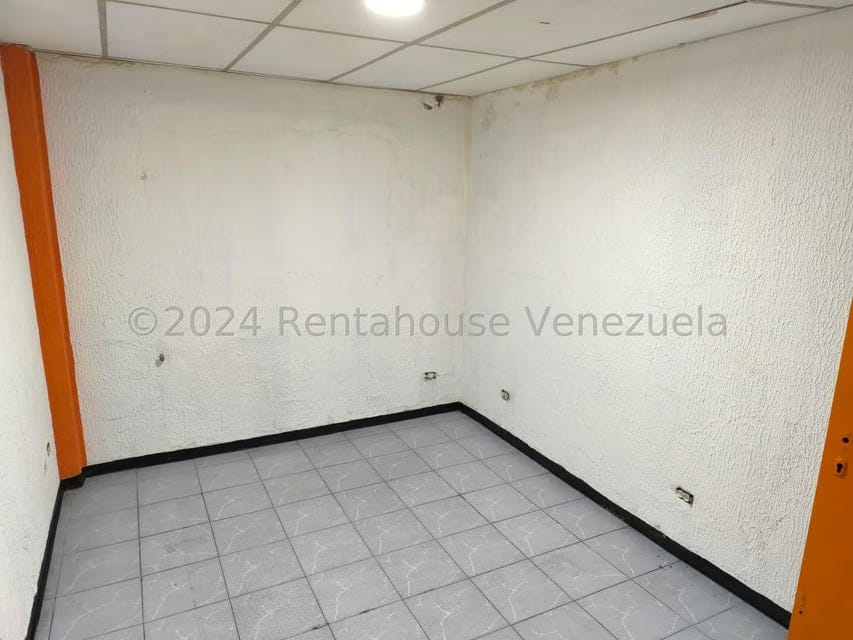 Comercial (Oficina) en Alquiler en Parroquia La Candelaria, Distrito Metropolitano - 11