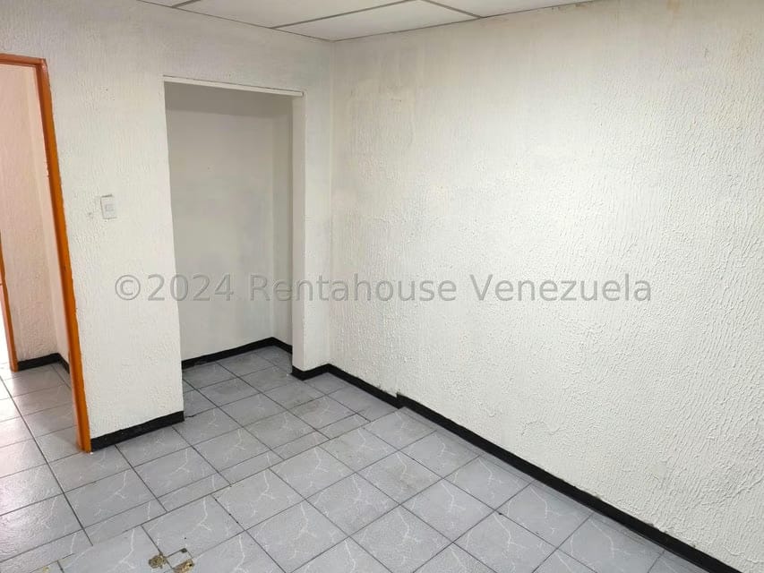 Comercial (Oficina) en Alquiler en Parroquia La Candelaria, Distrito Metropolitano - 10