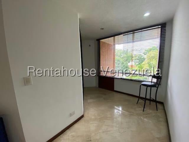 Apartamento (1 Nivel) en Alquiler en Los Naranjos de Las Mercedes, Distrito Metropolitano - 21