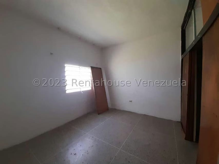 Comercial (Local Comercial) en Alquiler en Parroquia Catedral, Lara - 15