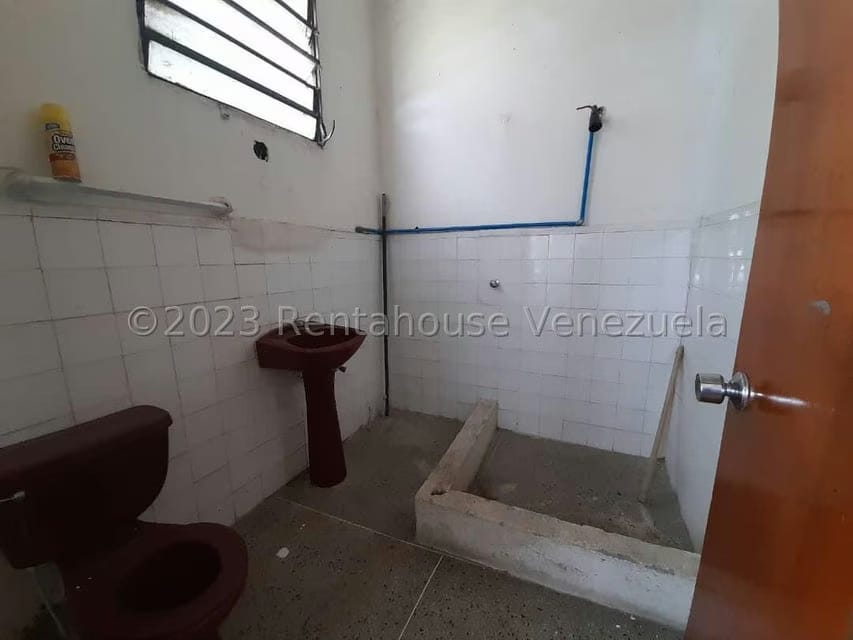 Comercial (Local Comercial) en Alquiler en Parroquia Catedral, Lara - 19