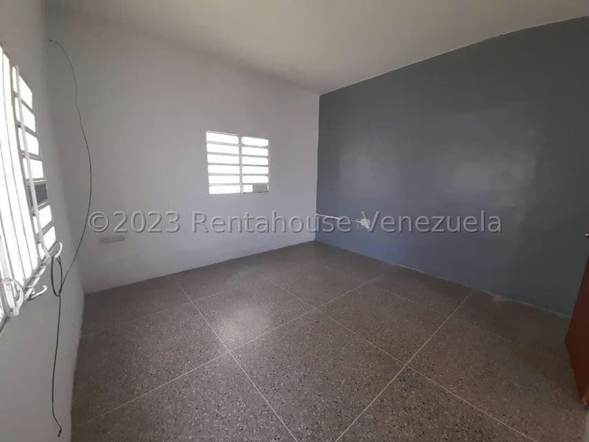 Comercial (Local Comercial) en Alquiler en Parroquia Catedral, Lara - 6