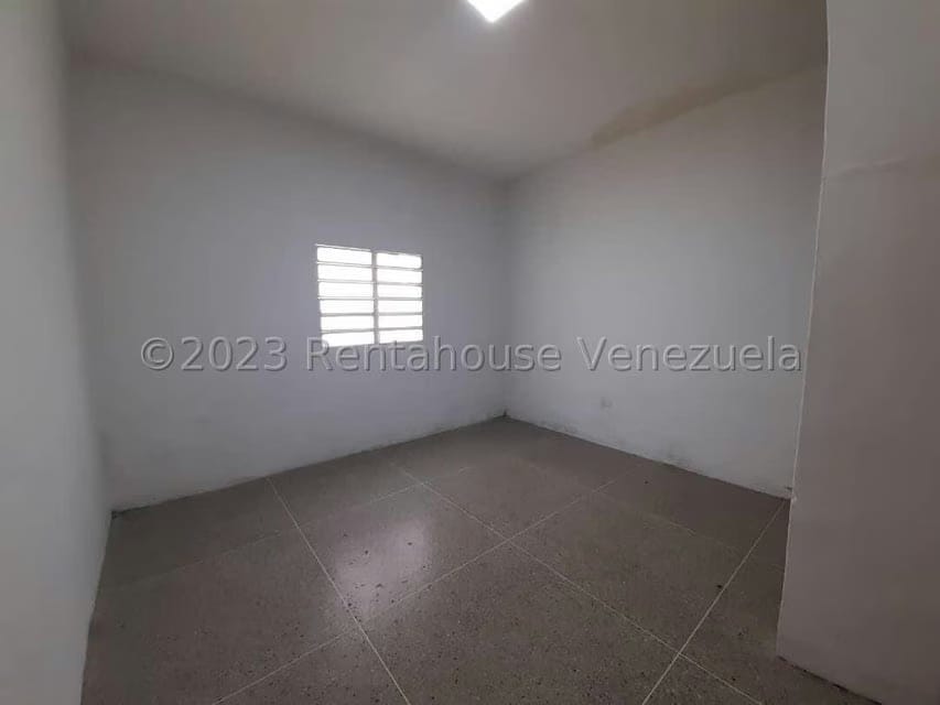 Comercial (Local Comercial) en Alquiler en Parroquia Catedral, Lara - 8