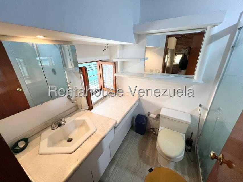 Casa (1 Nivel) en Venta en Los Chorros, Distrito Metropolitano - 19