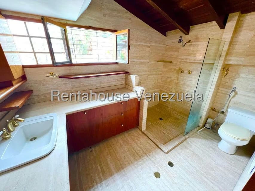 Casa (1 Nivel) en Venta en Los Chorros, Distrito Metropolitano - 23