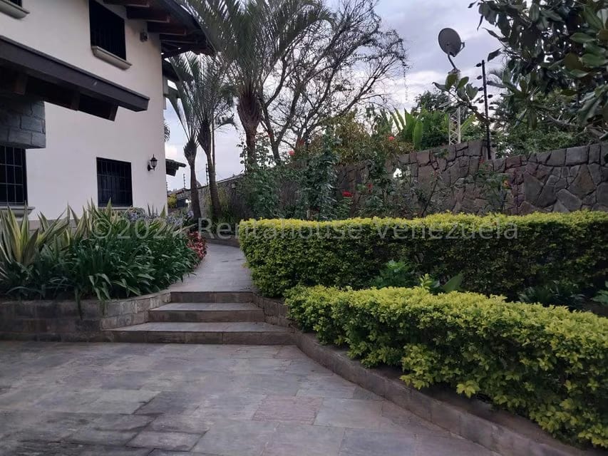 Casa (Duplex) en Venta en La Lagunita Country Club, Distrito Metropolitano - 3