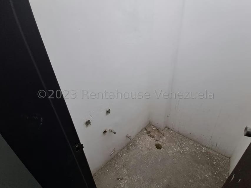 Comercial (Local Comercial) en Alquiler en Intercomunal Turmero Maracay, Aragua - 13