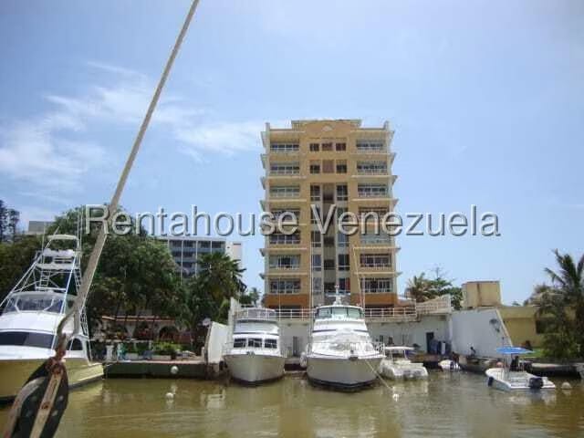 Apartamento (1 Nivel) en Venta en Caraballeda, Vargas - 9