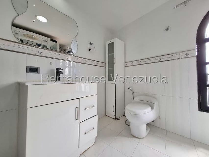 Casa (Multipes Niveles) en Venta en Los Cardones, Lara - 24