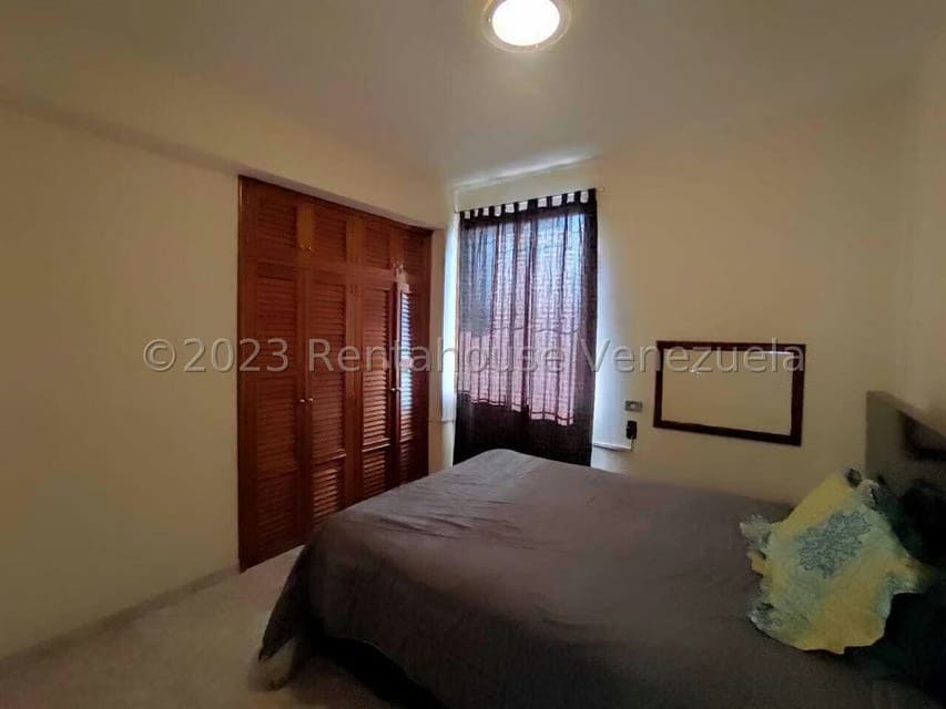 Apartamento (Duplex) en Venta en Lourdes, Aragua - 25
