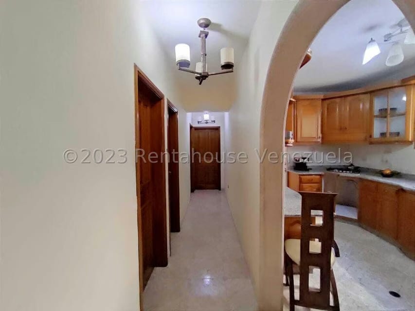 Apartamento (Duplex) en Venta en Lourdes, Aragua - 28