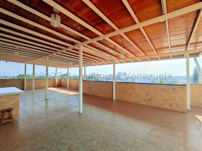 Apartamento (Duplex) en Venta en Lourdes, Aragua - 39