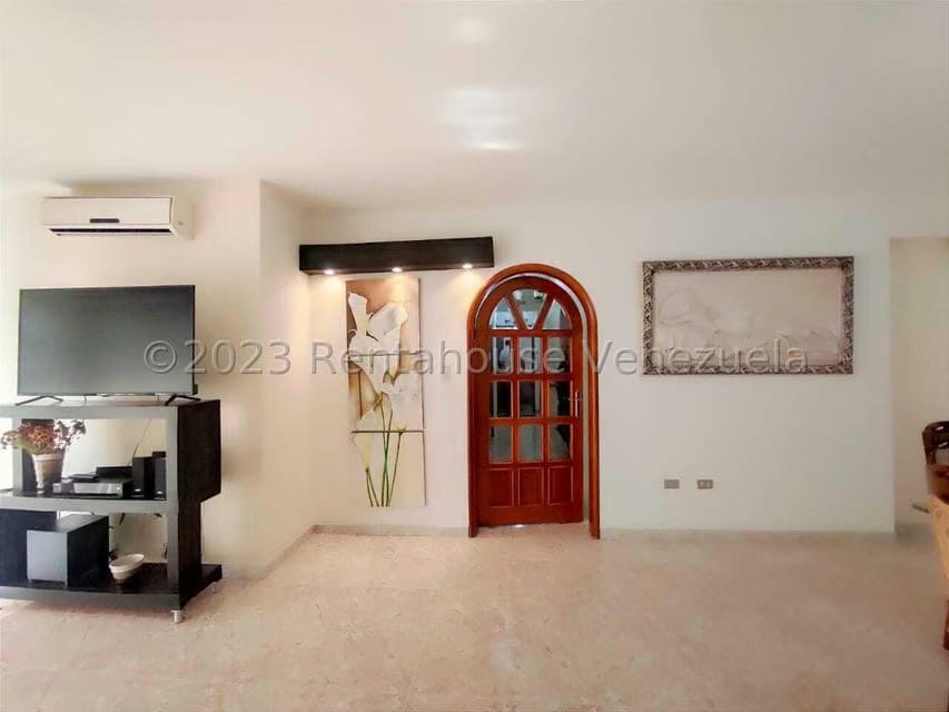 Apartamento (Duplex) en Venta en Lourdes, Aragua - 9