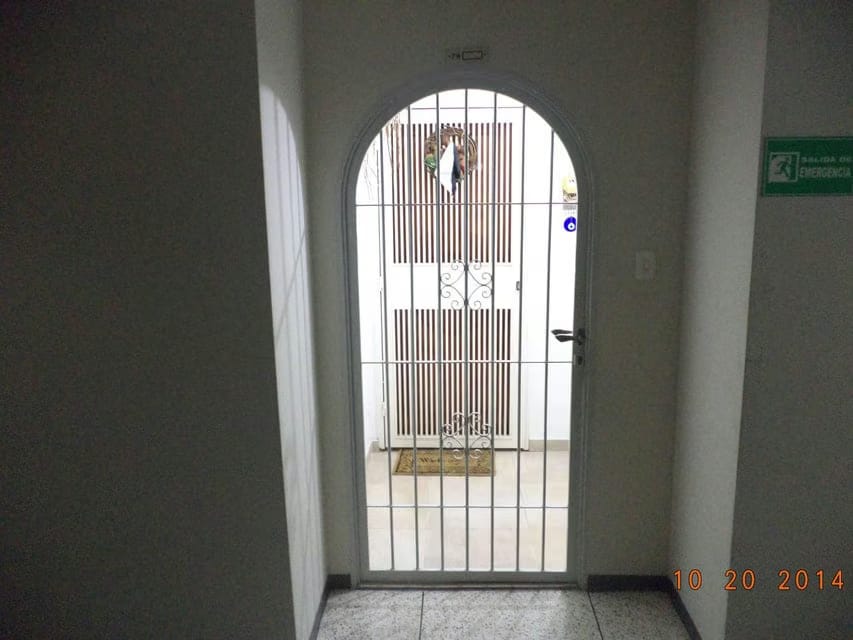 Apartamento (1 Nivel) en Venta en El Marques, Distrito Metropolitano - 2