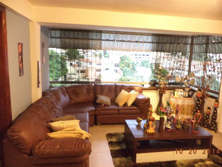 Apartamento (1 Nivel) en Venta en El Marques, Distrito Metropolitano - 5