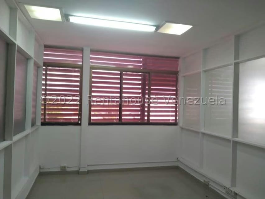 Comercial (Oficina) en Alquiler en El Milagro, Zulia - 8