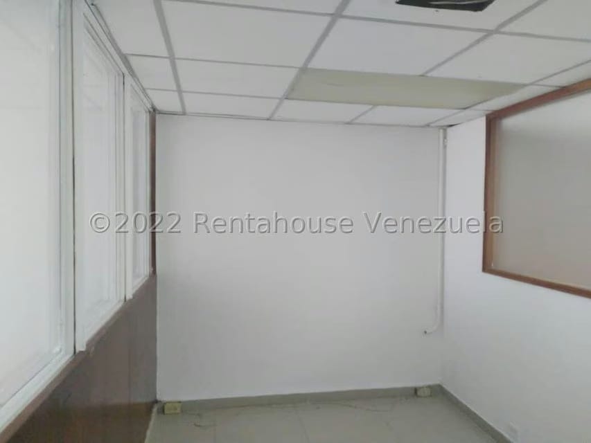 Comercial (Oficina) en Alquiler en El Milagro, Zulia - 9