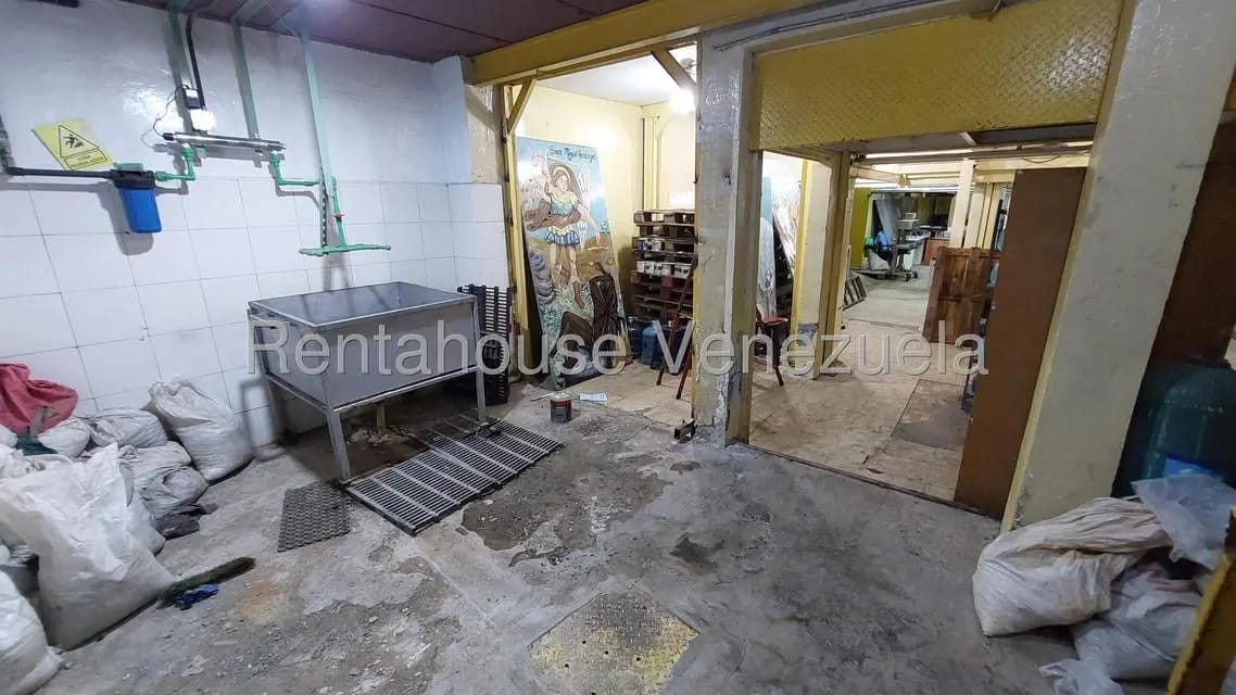 Comercial (Galpon - Deposito) en Venta en Prado de Maria, Distrito Metropolitano - 135
