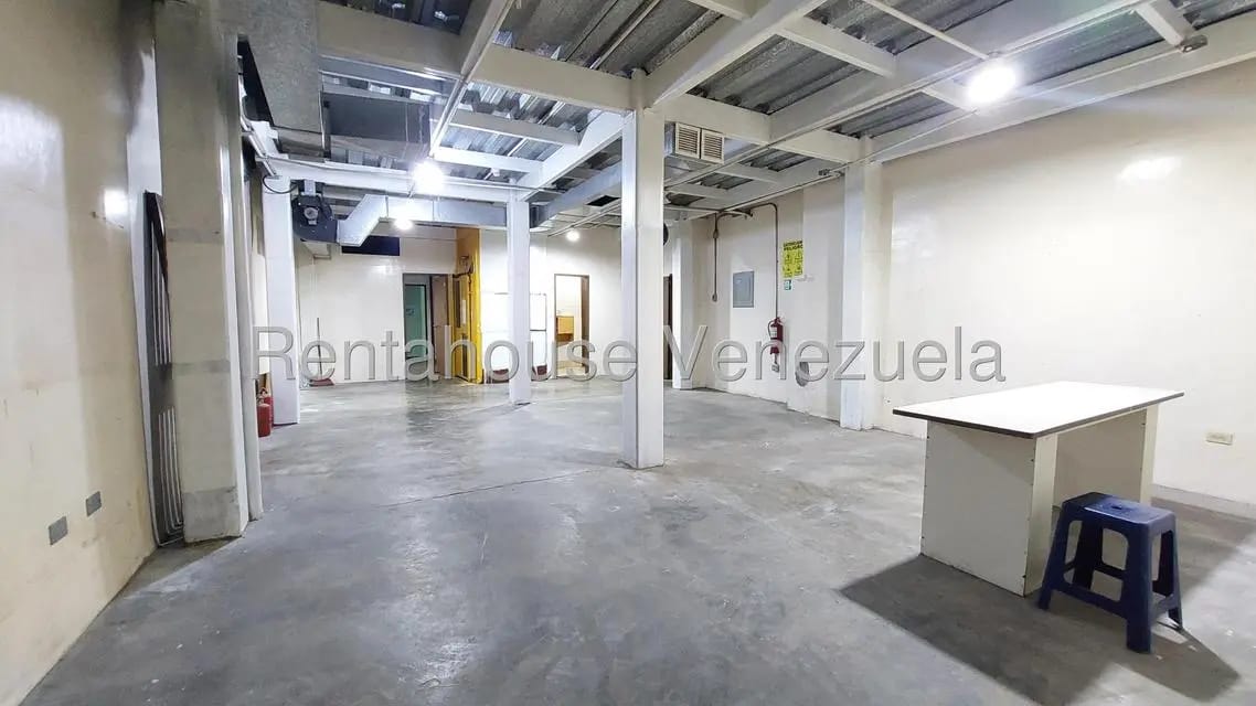 Comercial (Galpon - Deposito) en Venta en Prado de Maria, Distrito Metropolitano - 145