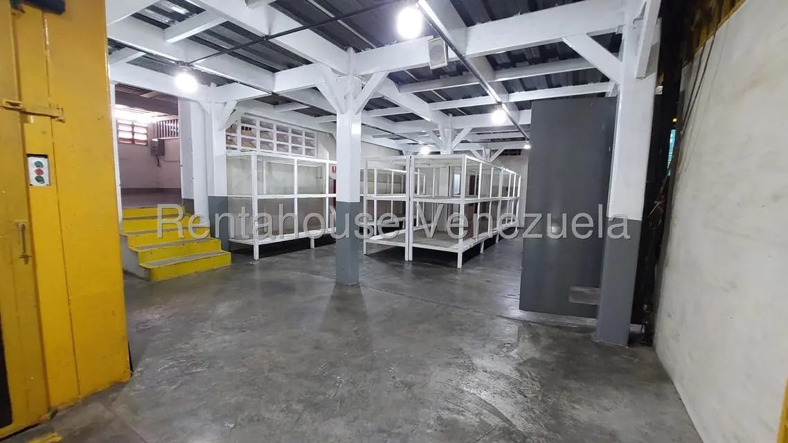 Comercial (Galpon - Deposito) en Venta en Prado de Maria, Distrito Metropolitano - 170