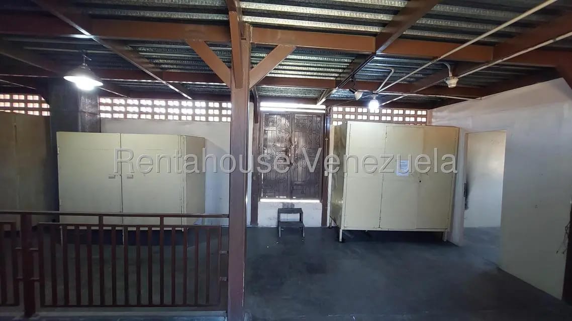 Comercial (Galpon - Deposito) en Venta en Prado de Maria, Distrito Metropolitano - 176