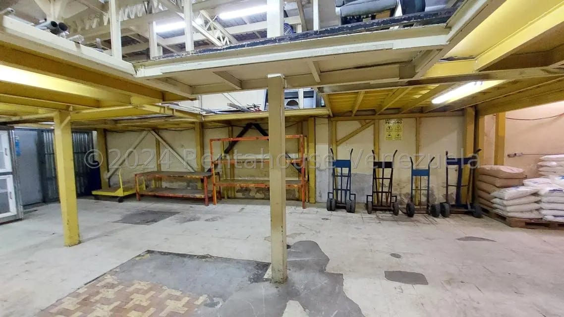 Comercial (Galpon - Deposito) en Venta en Prado de Maria, Distrito Metropolitano - 3