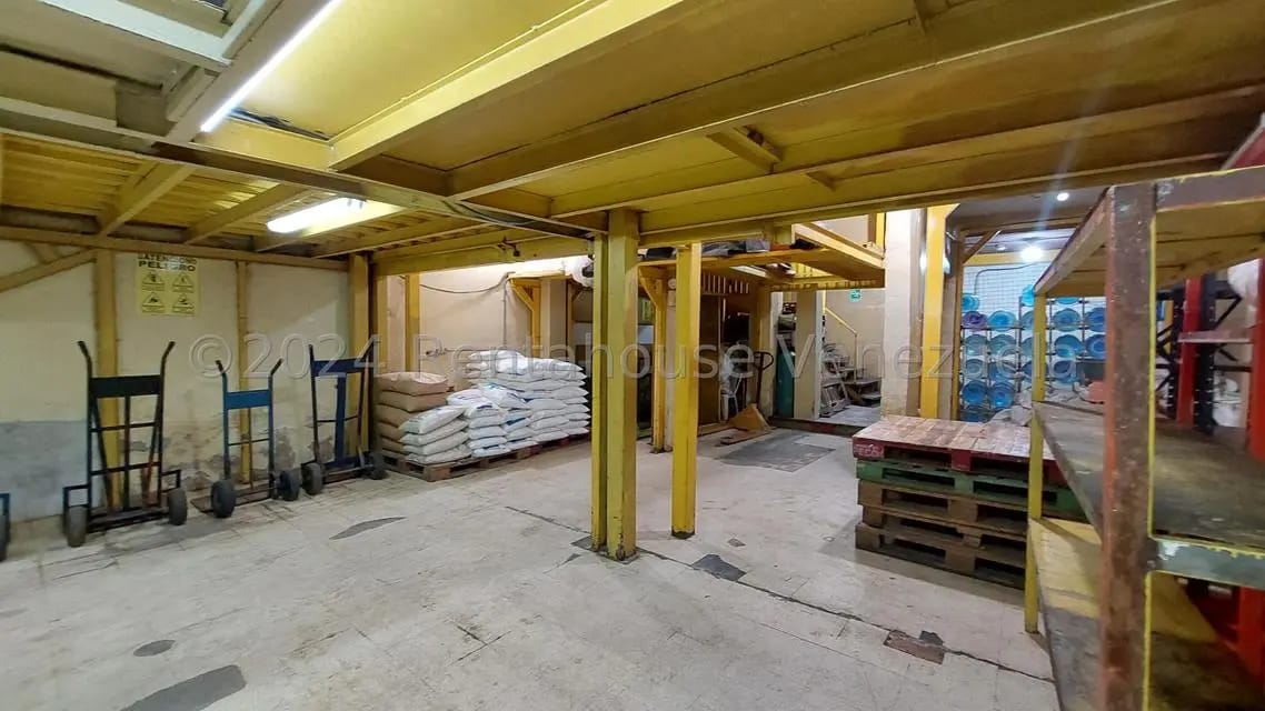 Comercial (Galpon - Deposito) en Venta en Prado de Maria, Distrito Metropolitano - 4