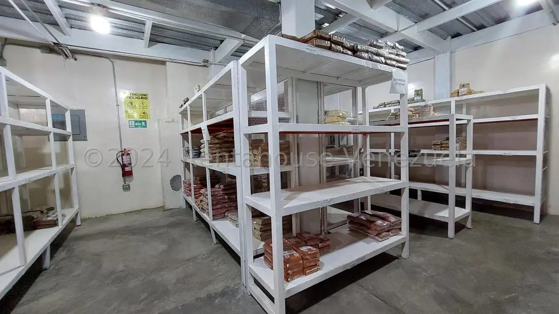 Comercial (Galpon - Deposito) en Venta en Prado de Maria, Distrito Metropolitano - 38