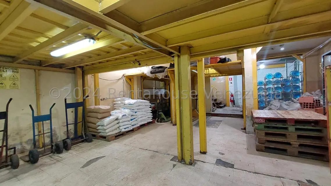 Comercial (Galpon - Deposito) en Venta en Prado de Maria, Distrito Metropolitano - 5