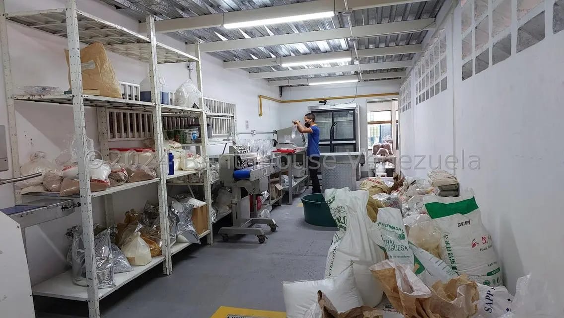 Comercial (Galpon - Deposito) en Venta en Prado de Maria, Distrito Metropolitano - 66