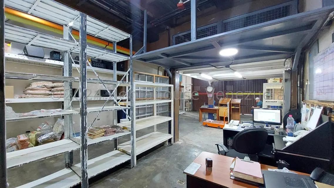 Comercial (Galpon - Deposito) en Venta en Prado de Maria, Distrito Metropolitano - 100