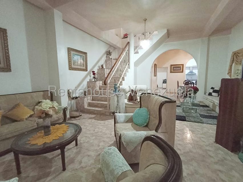 Casa (Multipes Niveles) en Venta en Los Overos, Aragua - 2