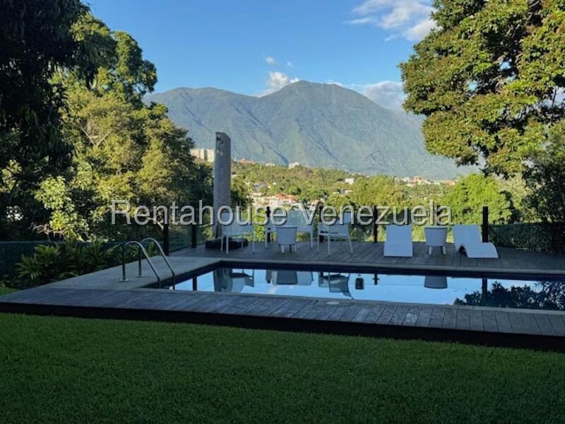 Casa (Duplex) en Venta en Cumbres de Curumo, Distrito Metropolitano - 44