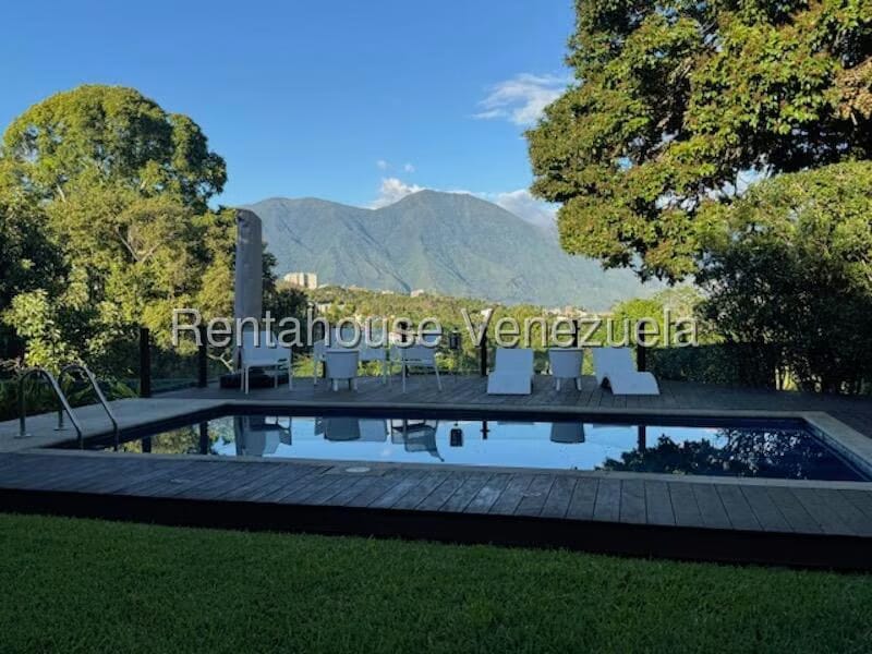 Casa (Duplex) en Venta en Cumbres de Curumo, Distrito Metropolitano - 45